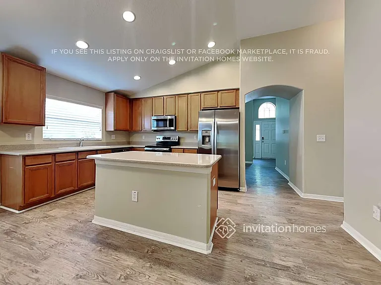 12048 Fall Creek Ct — Photo 8