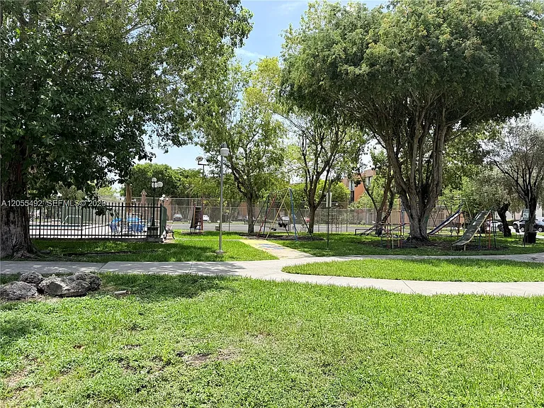 9410 W Flagler St #102 — Photo 23