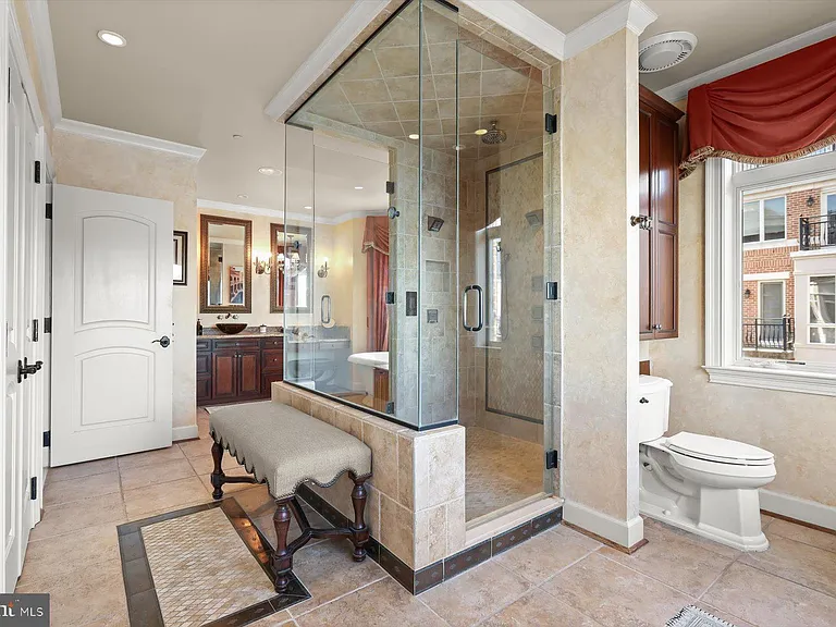 921 Valencia Ct #120 — Photo 45
