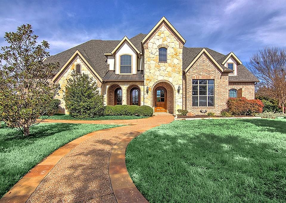 1st image of 125 Stanford Dr