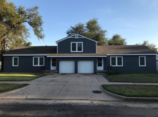503 1/2 W 7th Ave, Hutchinson, KS 67501