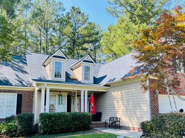 73 Shining Water Ln, Spring Lake, NC 28390