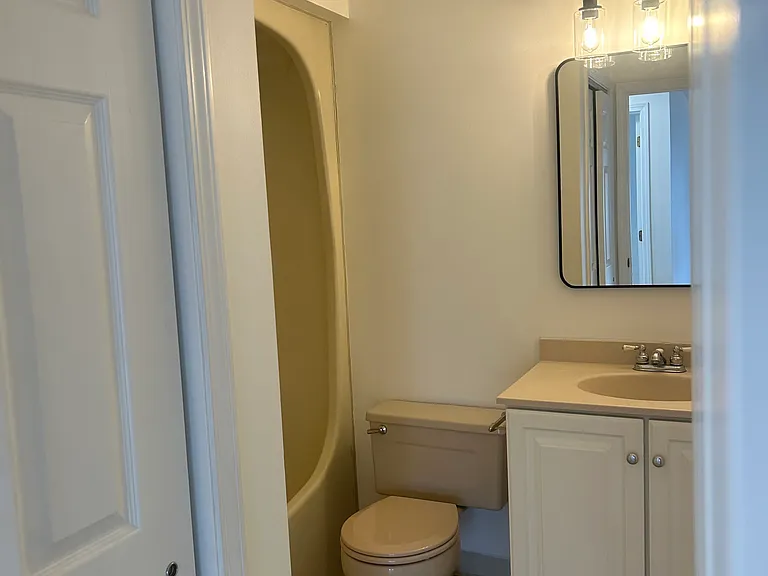 108 Norton Ave #8 — Photo 10