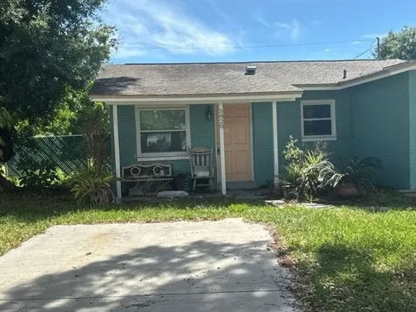 5820 Cypress St N, Saint Petersburg, FL 33703
