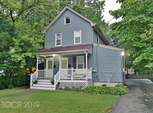 42 Leonard Pl, Ridgewood, NJ 07450