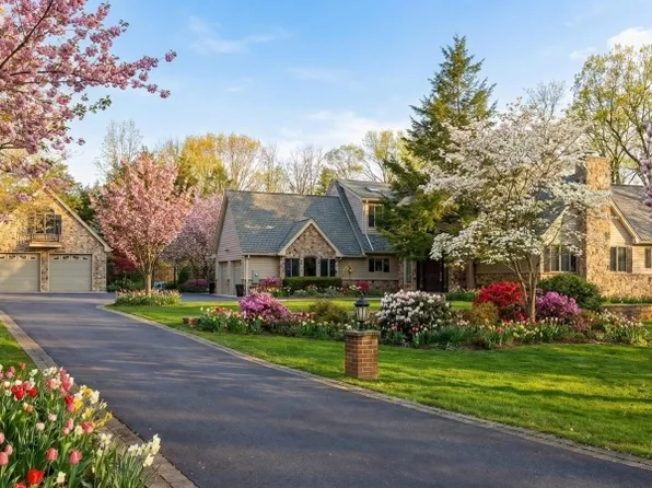 19 Partridge Rd, Readington Twp., NJ 08822