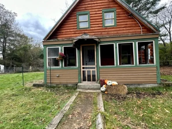 612 Whitefield Road, Dalton, NH 03598