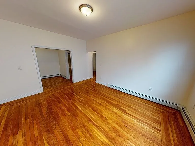 55 Hazelton St #2 — Photo 17