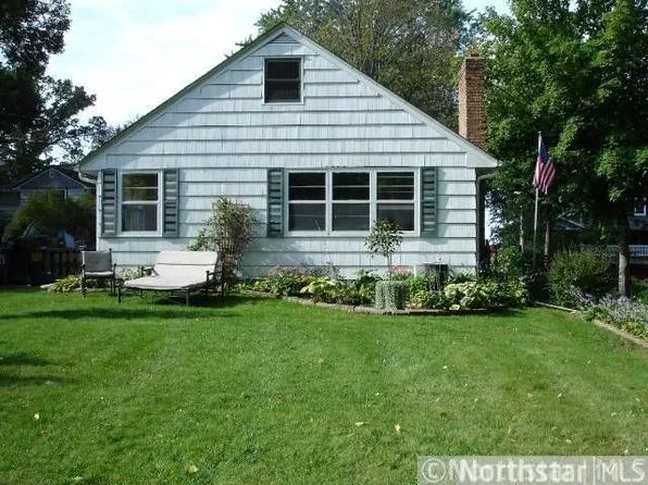 2917 Casco Point Rd, Wayzata, MN 55391