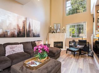157 Greenmeadow Dr, Thousand Oaks, CA 91320