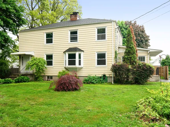 49-51 Oakland Place, Stratford, CT 06615