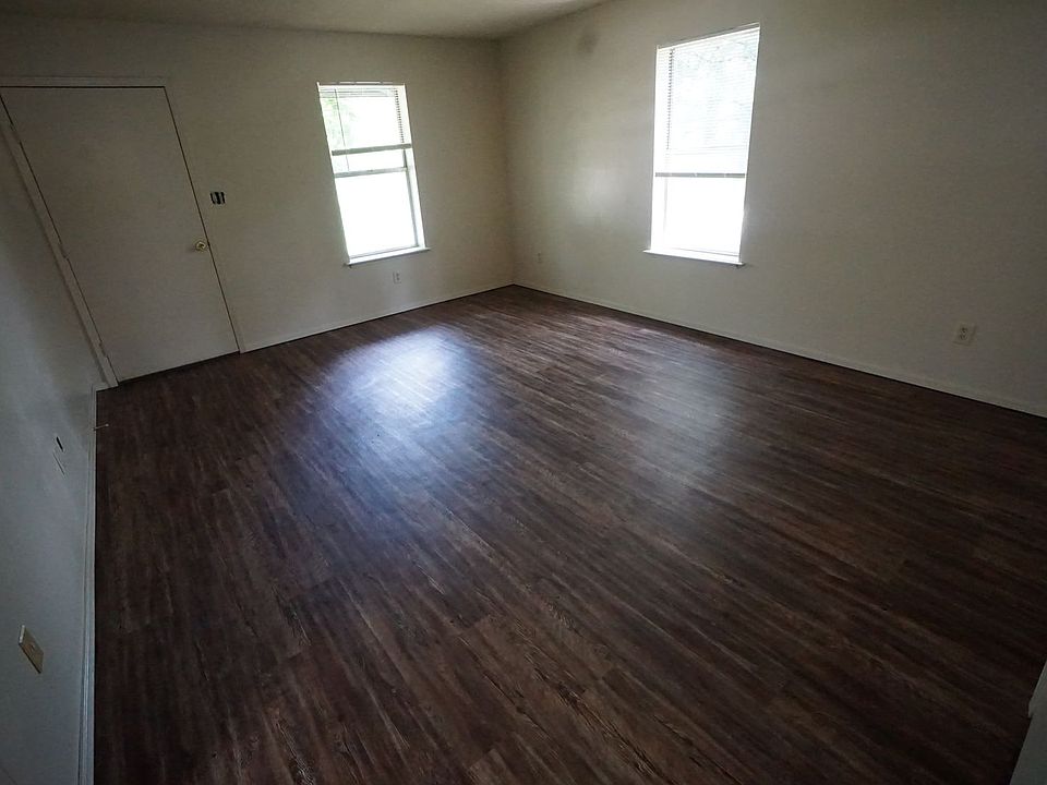 1st image of 1807 N 28th St