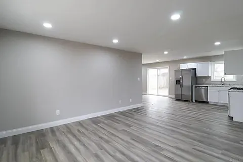 721 S Westwood Dr — Photo 4