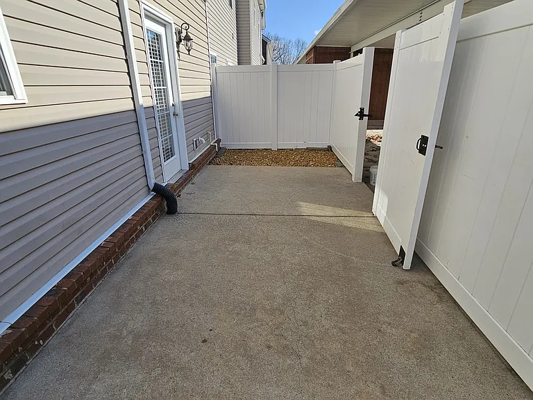 Courtyard Area w/ Privacy Fence