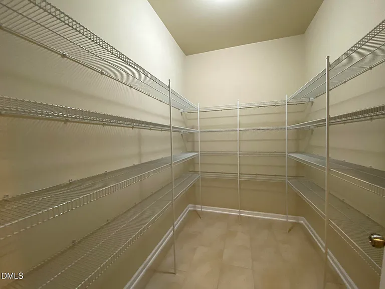 1065 Bender Ridge Dr — Photo 13