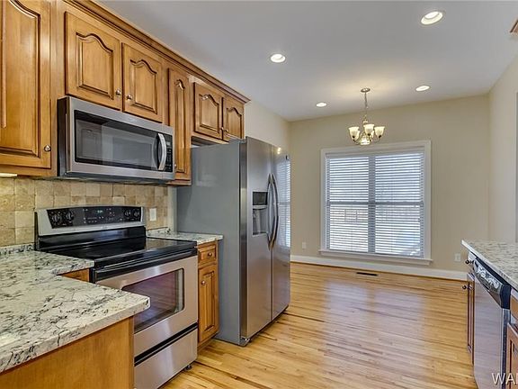2nd image of 10809 Dogwood Cir