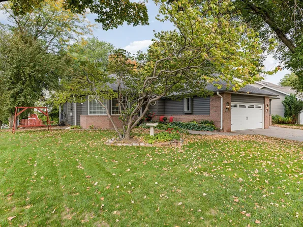 1006 Columbus Ave S, New Prague, MN 56071