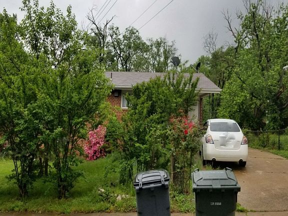 2nd image of 6309 Phyllis Ln