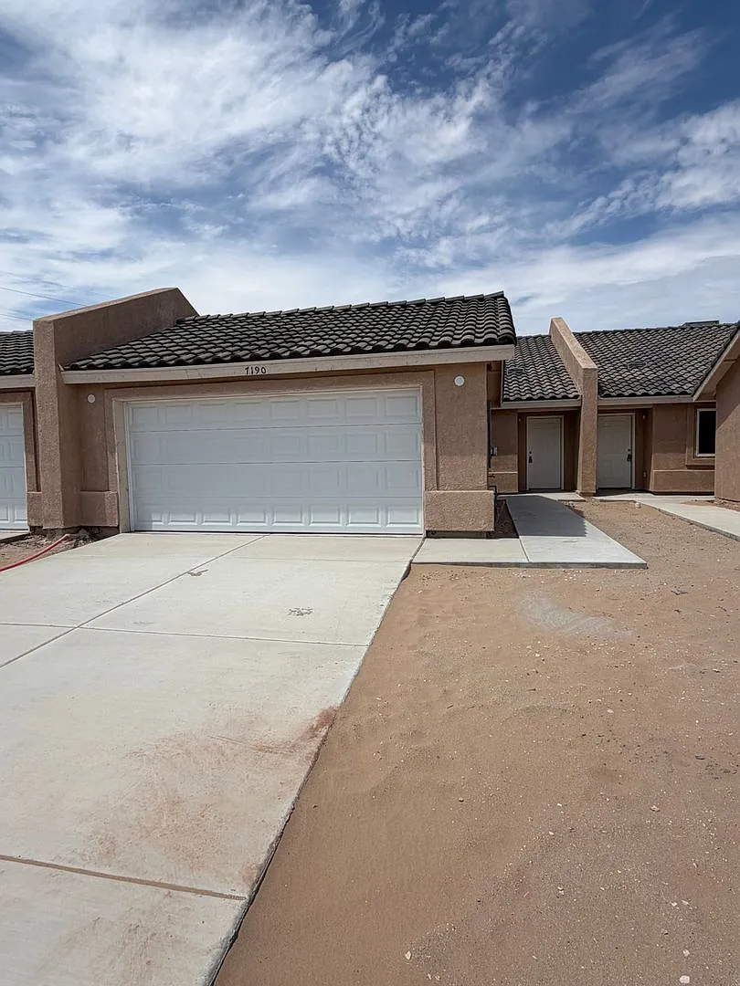 Brand New 3 Bedroom Home! — Photo 1