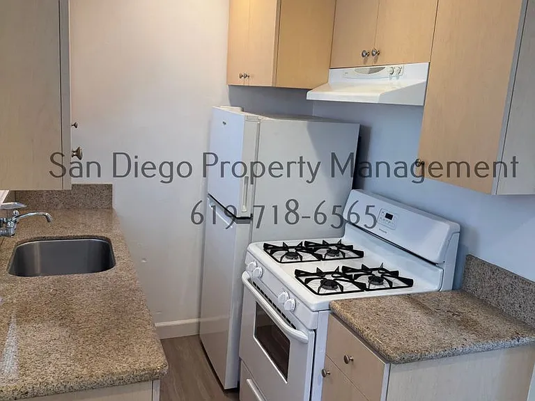 728 G Ave — Photo 5