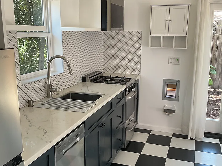 1841 Stearns Dr — Photo 5