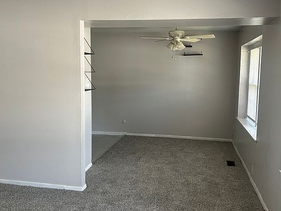 3rd image of 538 Lawler St
