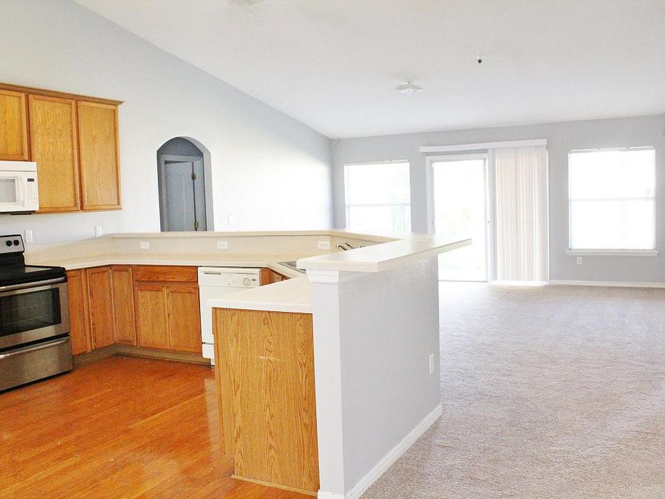 1st image of 9918 Rosewood Glen Ln