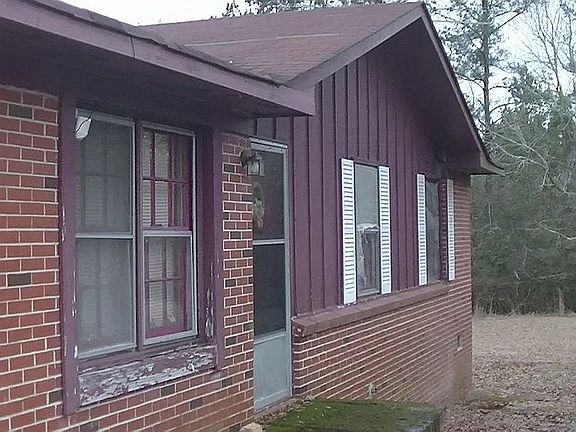 3rd image of 2071 Carrs Station Rd
