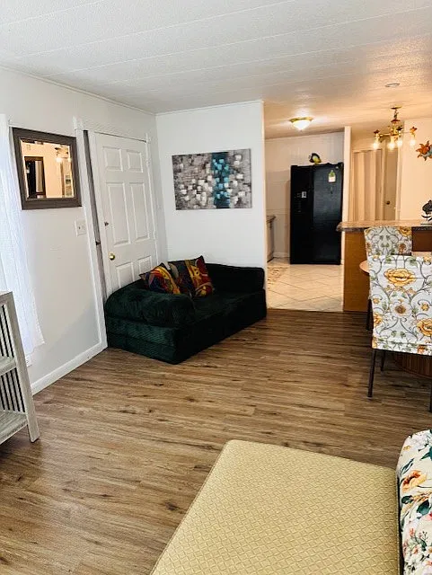 5251 SW 29th St — Photo 3