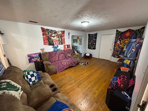 3rd image of 1536 NW 7th Ave