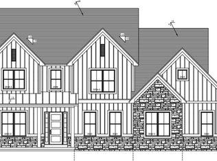 9 Legacy Cir, Penfield, NY 14526