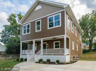 1702 N Cameron St, Arlington, VA 22207