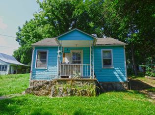 102 E 2nd St, Highland, AR 72542