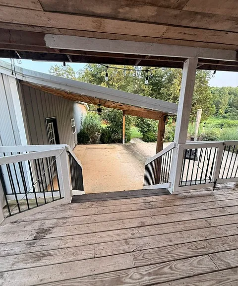 726 Cash Dollar Cove Rd — Photo 4