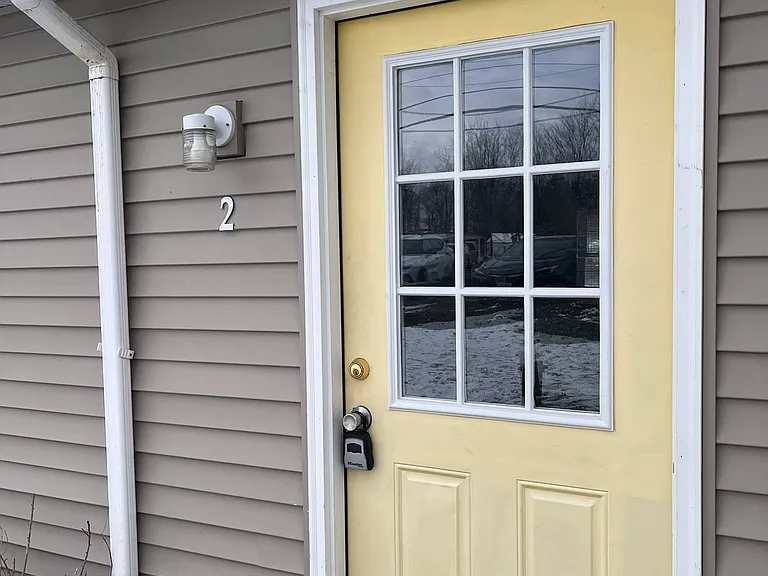 5520 Summit Ave #2 — Photo 7