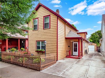 1727 Randall Rd, Cleveland, OH, 44113