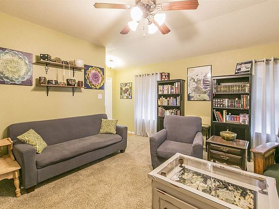 2nd image of 6524 Mundo Dr