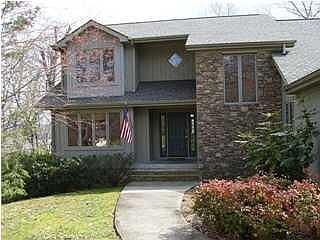 1st image of 1906 Oak Cove Dr