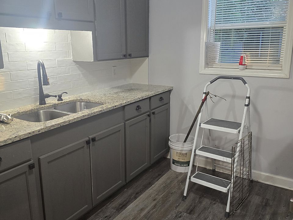 1st image of 444 Westhill Dr