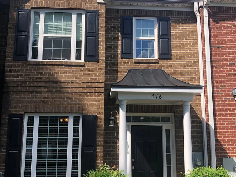 1776 Heights Cir NW — Photo 1