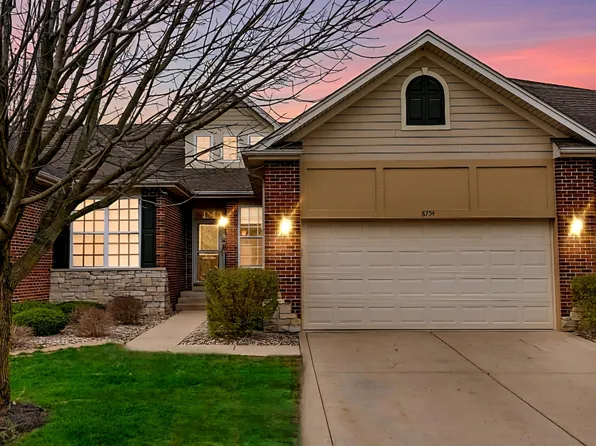 8754 Forest Glen Ct, Saint John, IN 46373