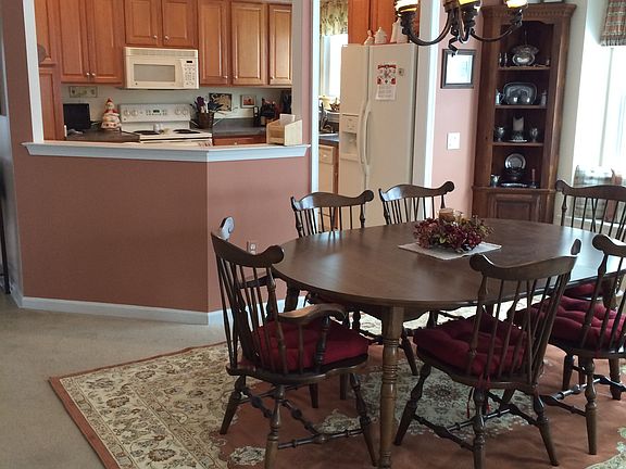 Dining area view to kitchen