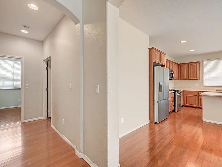 4421 Desert Home Ave — Photo 23