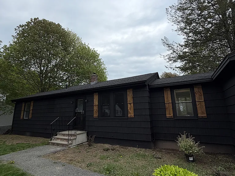 99 Old County Rd — Photo 2