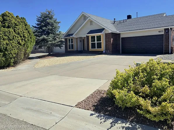 7700 Redberry St NW, Albuquerque, NM 87120