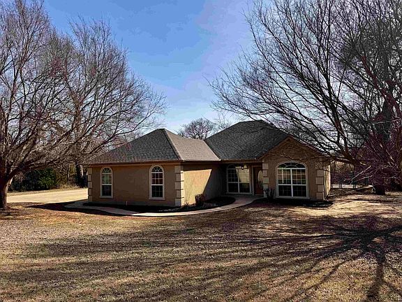 3rd image of 273601 W Gatlin Rd