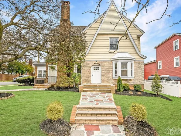 304 Keer Ave, Newark, NJ 07112