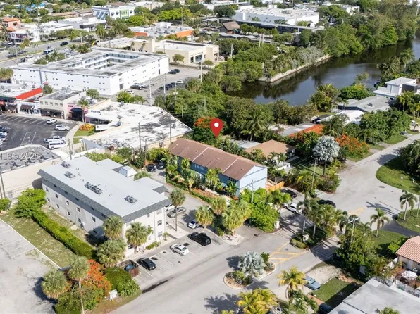 3014 NE 21st Ter, Fort Lauderdale, FL 33306