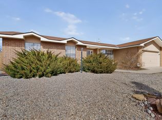 331 Nicklaus Dr SE, Rio Rancho, NM 87124