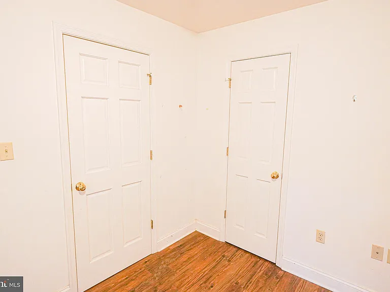 800 Travers St #5 — Photo 56